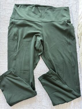 lululemon athletica rain Forest Green Leggings Sz 14 w/pockets